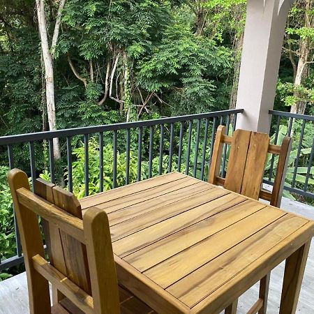 Jasmine Stay Self-Catering Apartments 빅토리아 외부 사진