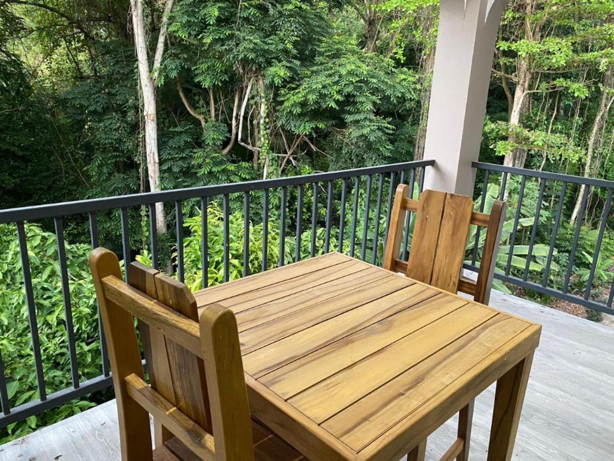 Jasmine Stay Self-Catering Apartments 빅토리아 외부 사진